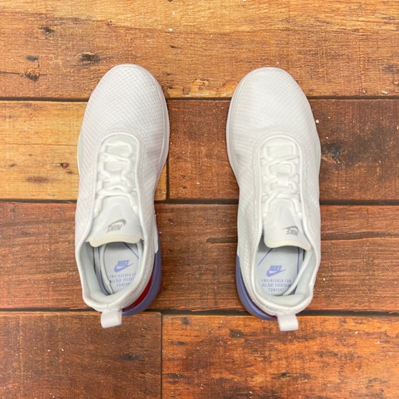 Nike Women's Air Max Motion 2 Running Shoes - Picture 5 of 7